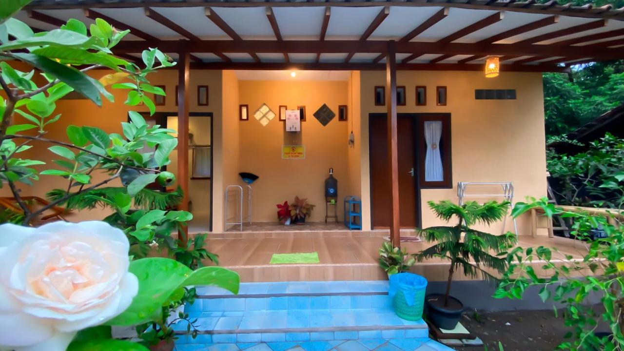 Nitha Homestay Banyuwangi  Exterior photo